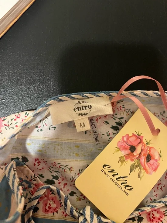 Entro Cottage Core Midi Dress with Light Blue and Pink Floral Stripes Size M NWT - Picture 4 of 6